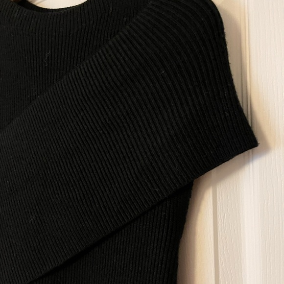 Woollen sweater - Picture 2 of 3